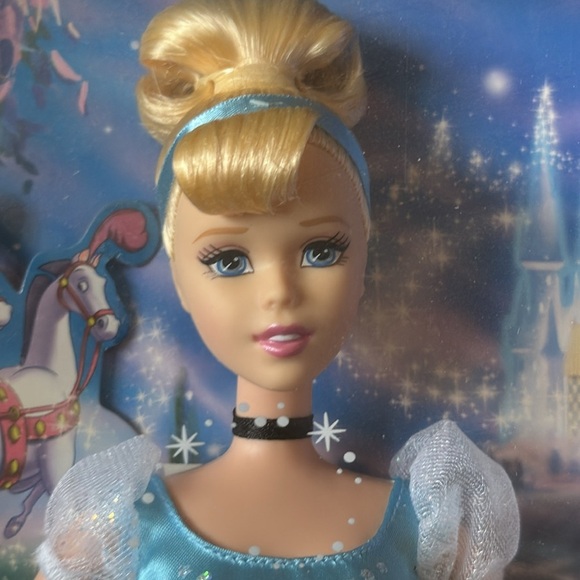 Disney Princess Enchanted Tales 2004 Doll New Cinderella twinkle lights - Picture 2 of 7